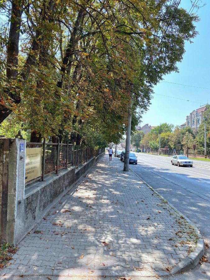 Highland Home - Cozy Apartments Near City Center Gran Varadino Esterno foto